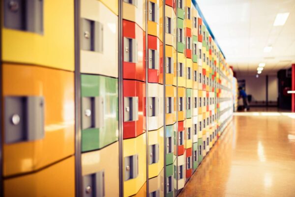 Kluisjes op een school